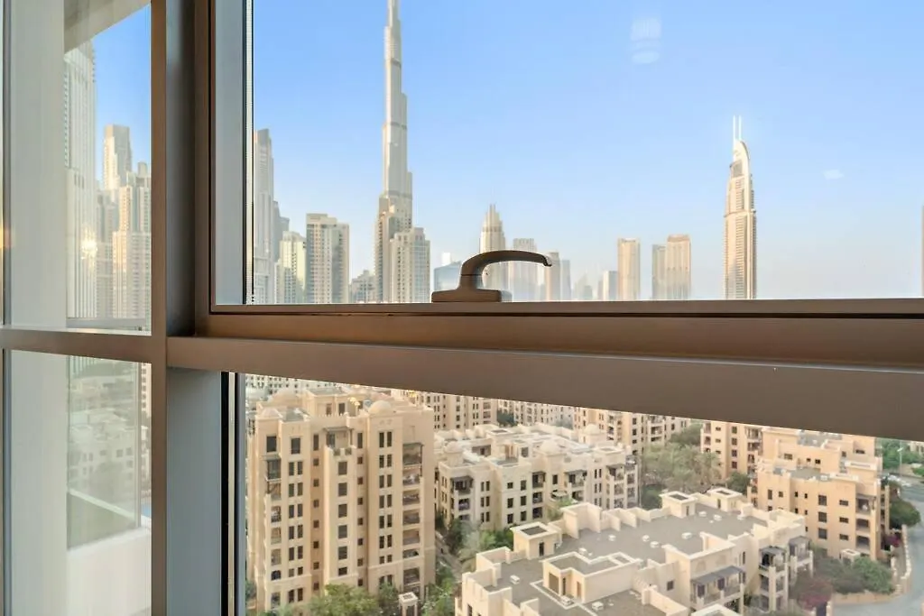 Elegant 3Br - Stunning Burj Khalifa View Apartment Dubai
