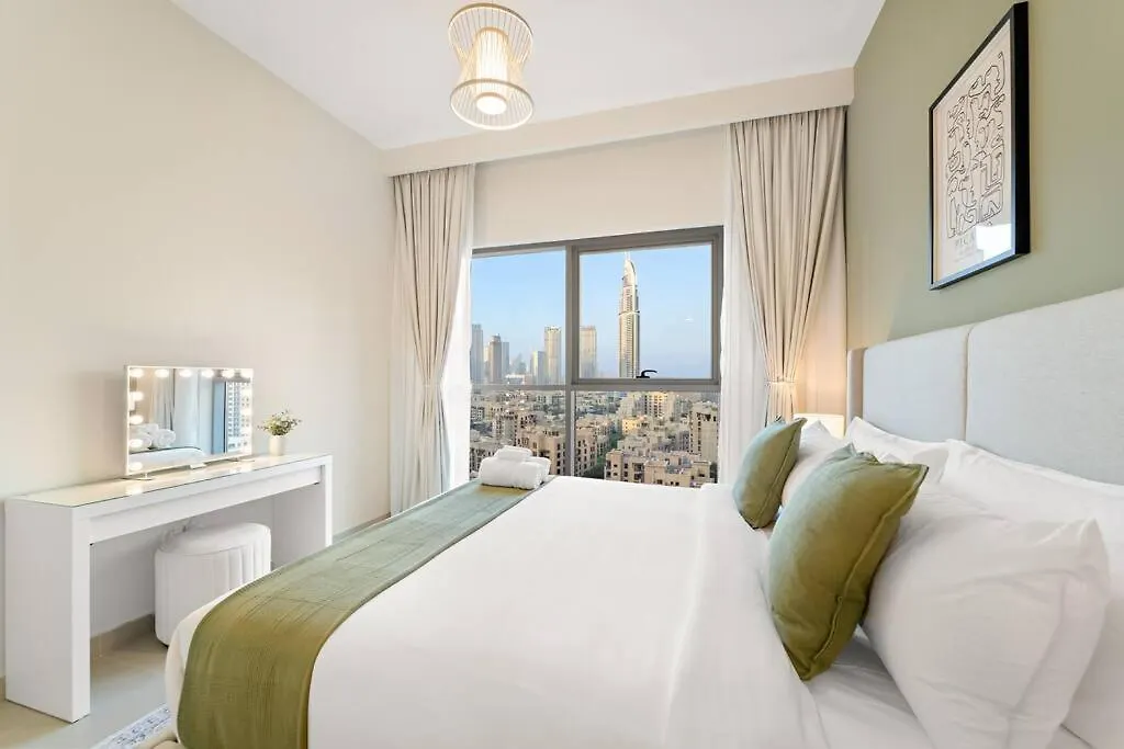 Elegant 3Br - Stunning Burj Khalifa View Apartment Dubai
