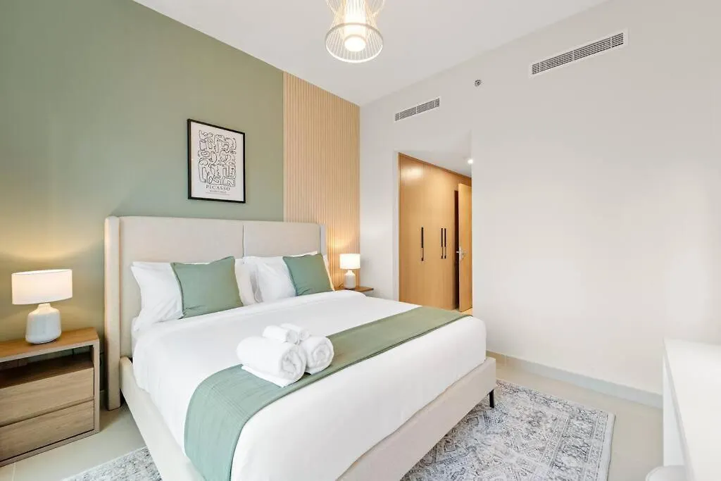 Elegant 3Br - Stunning Burj Khalifa View Apartment Dubai